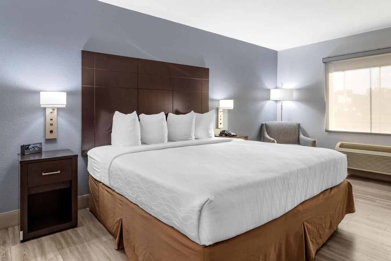 Best Western Plus Orange County Vidor Exteriör bild