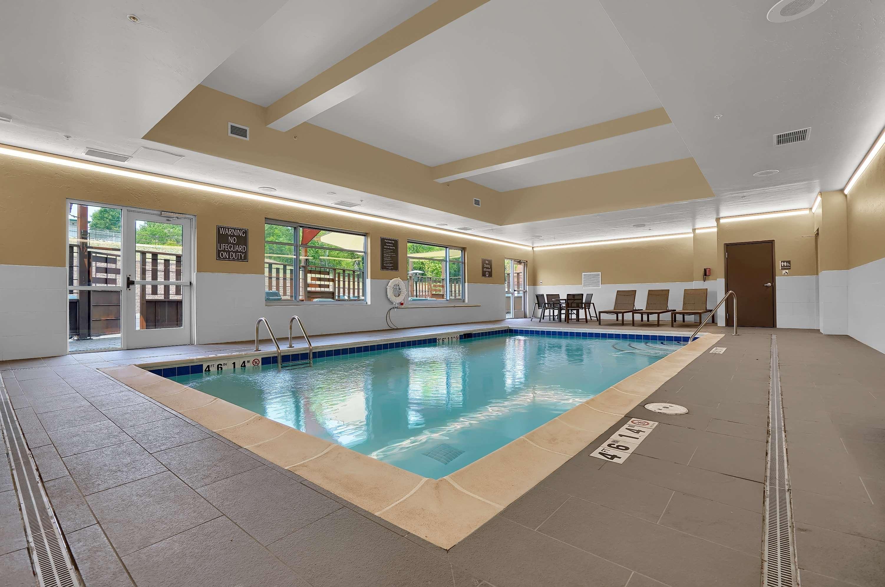 Best Western Plus Orange County Vidor Exteriör bild