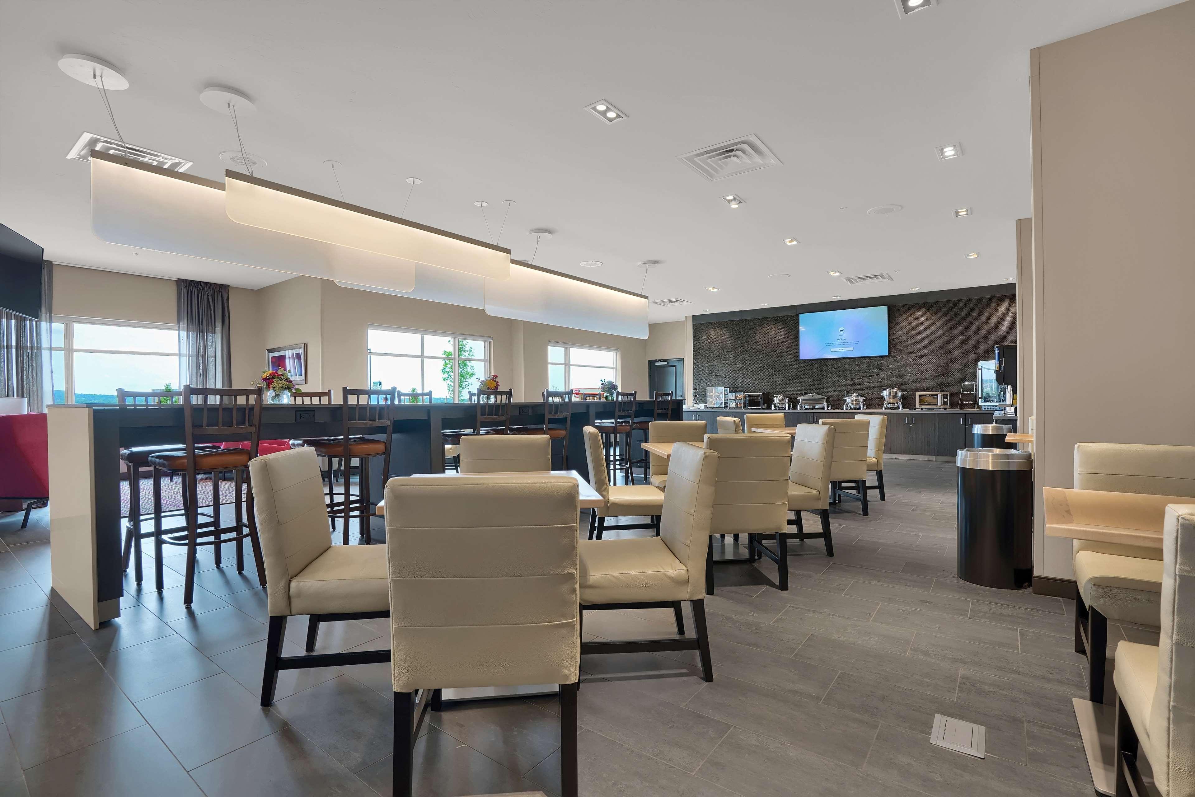 Best Western Plus Orange County Vidor Exteriör bild