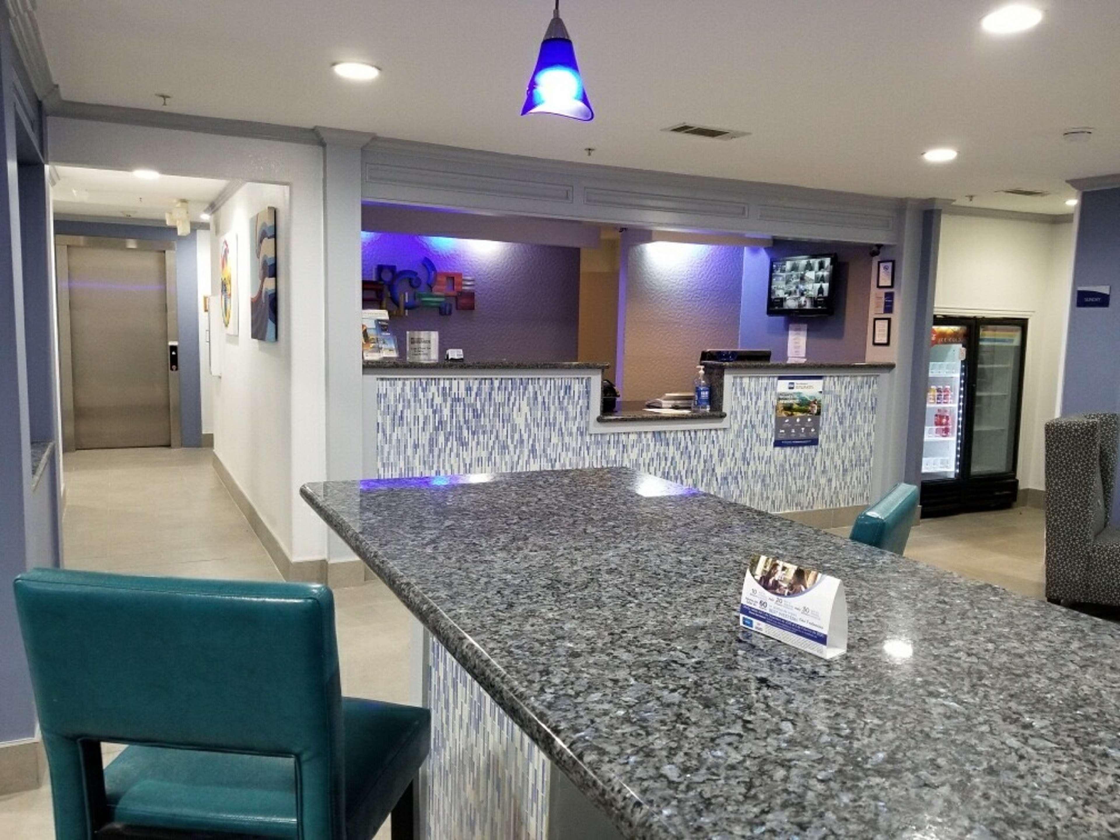 Best Western Plus Orange County Vidor Exteriör bild