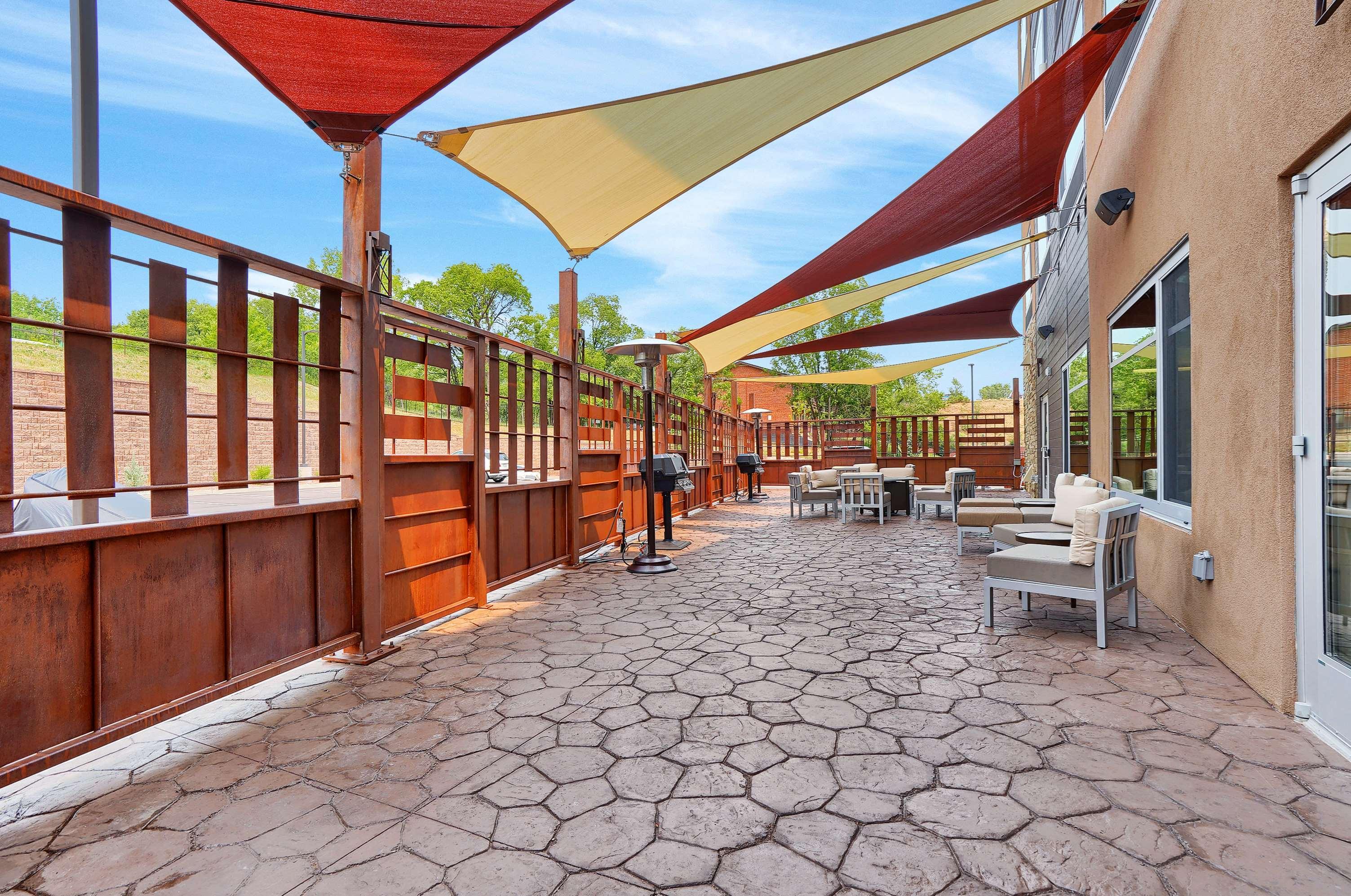 Best Western Plus Orange County Vidor Exteriör bild