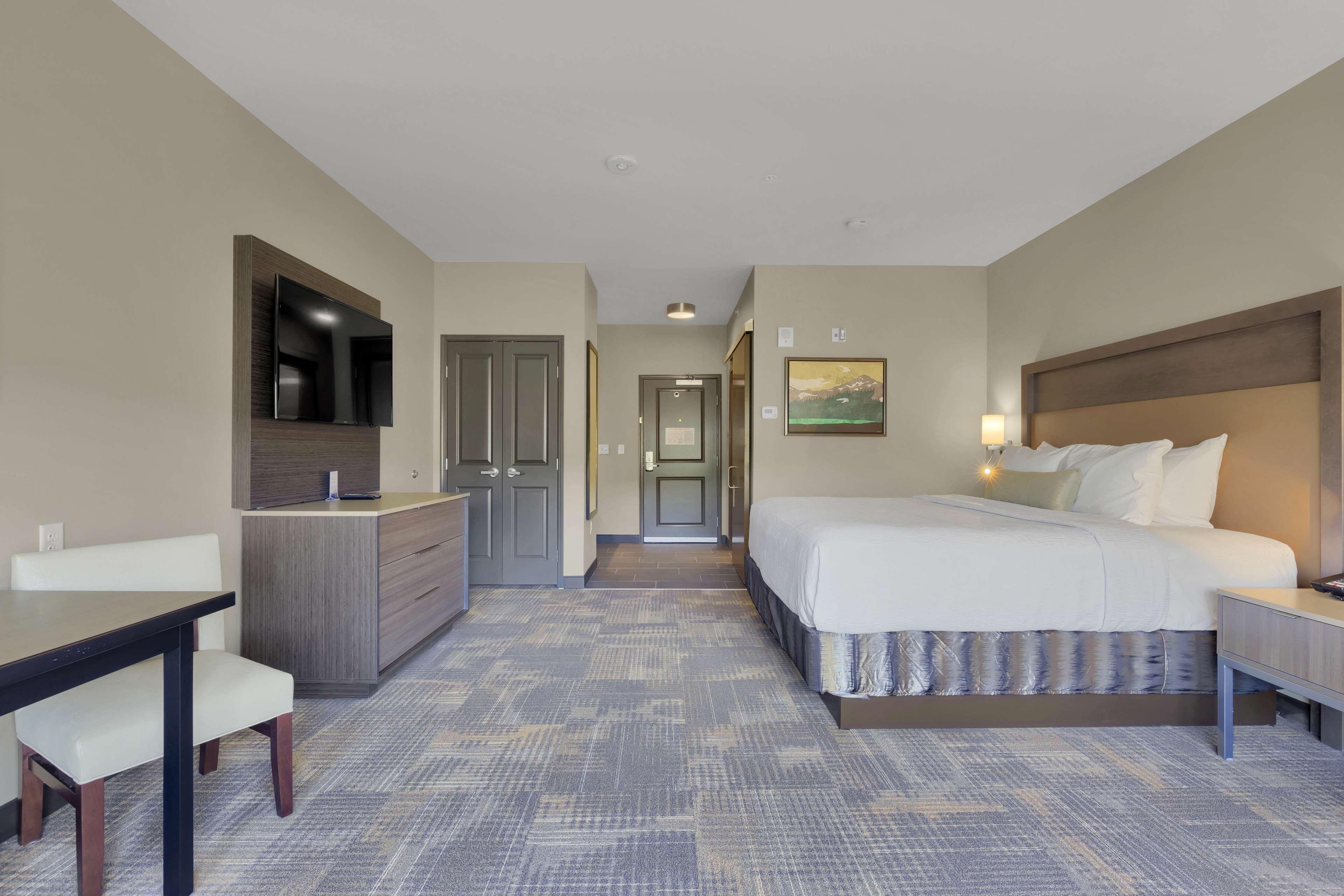 Best Western Plus Orange County Vidor Exteriör bild
