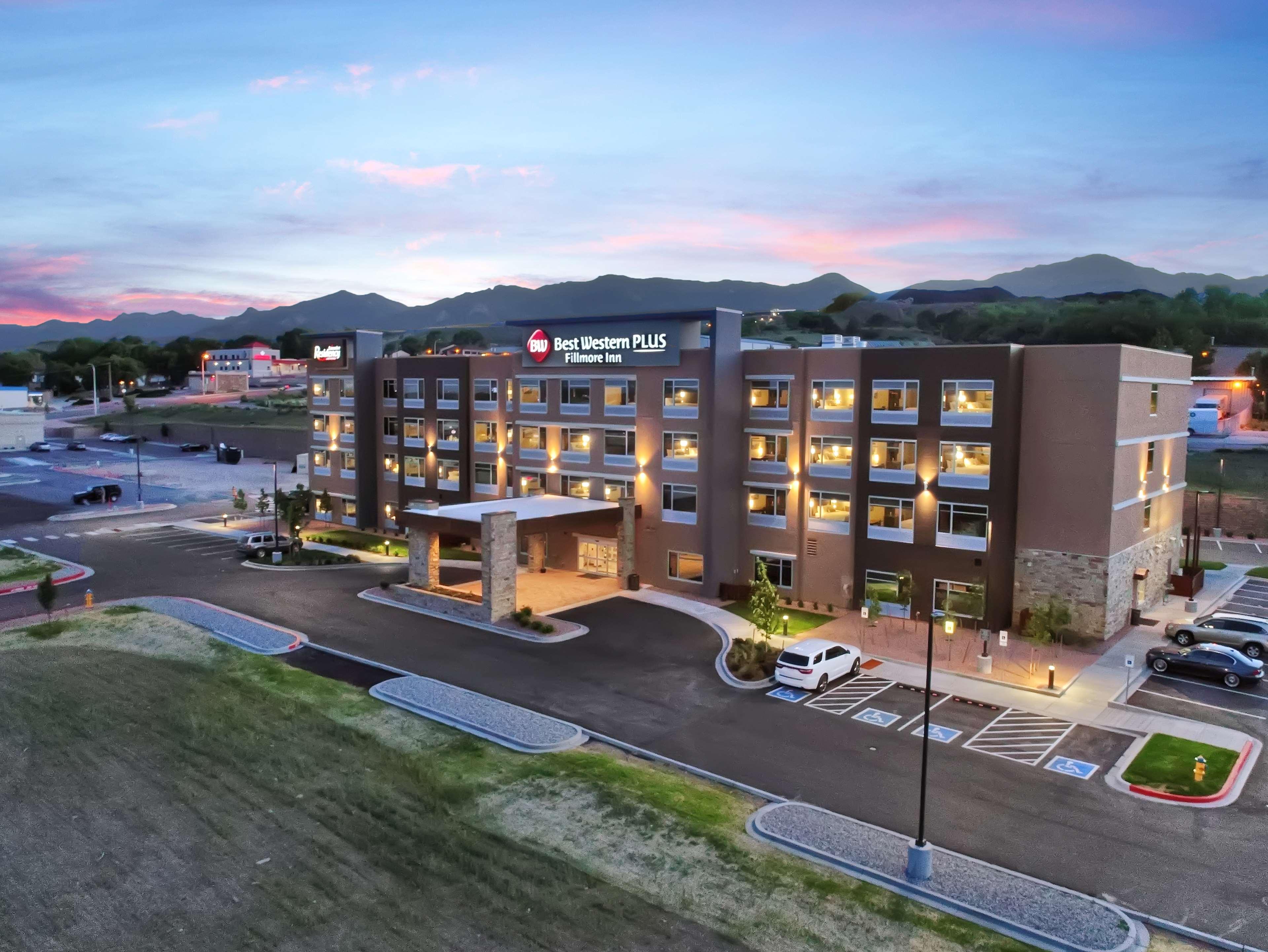 Best Western Plus Orange County Vidor Exteriör bild