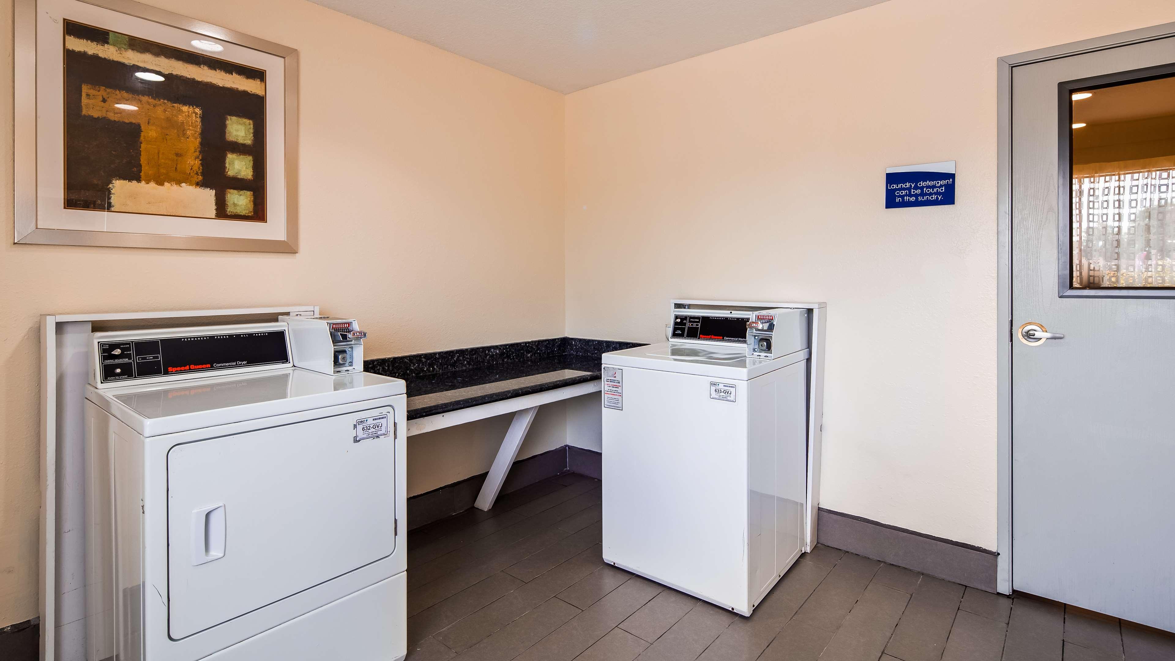 Best Western Plus Orange County Vidor Exteriör bild
